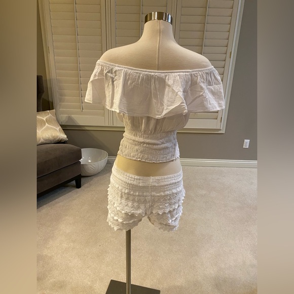 Seaspice Resort Wear Shorts (S) & Giocam Top (M) NWT - Picture 3 of 6